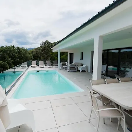 Villa Ninina Alata